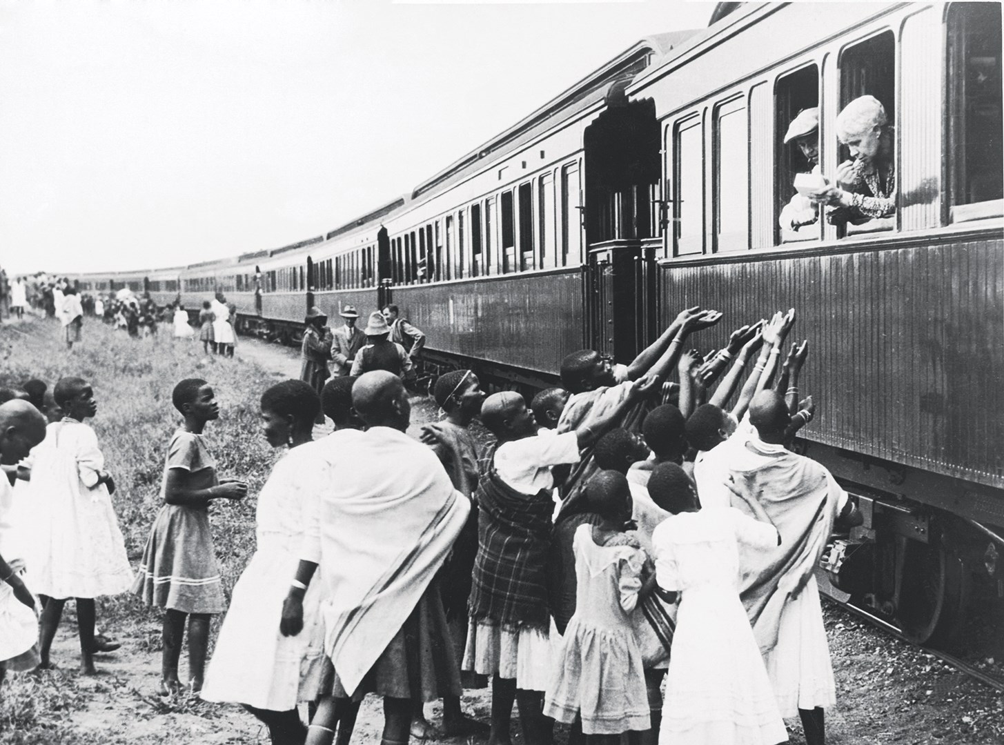 <p>The Great Depression sees state subsidies slide, and in 1933, Unisa receives only R500 from the government. Examination fees play an important role in keeping the University afloat.</p>